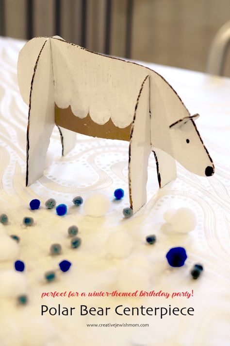 Cardboard Bear, Diy Polar Bear, Polar Bear Crafts, Polar Bear Diy, Ice Decorations, Bear Centerpieces, Bear Centerpiece, Scene Diy, Polar Bear Craft