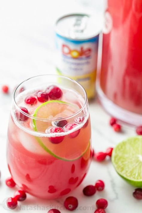 Cranberry Pineapple Punch Recipe | natashaskitchen.com Cranberry Pineapple Punch, Vodka Cranberry, Cranberry Punch, Alcoholic Punch, Coctails Recipes, Cranberry Juice Cocktail, Christmas Punch Recipes, Pineapple Punch, Punch Drinks