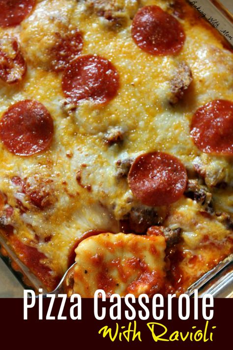 Pizza Ravioli, Ravioli Casserole, Pizza Lasagna, Ravioli Bake, Oxtail Recipes, Pizza Roll, Ravioli Recipe, Pizza Casserole, Pizza Bake