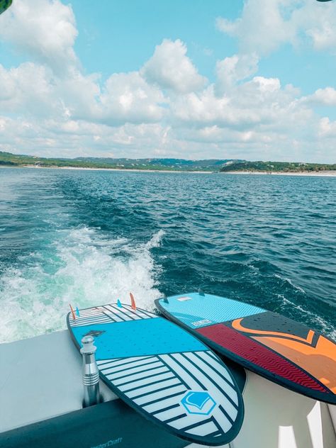 Lake Travis Austin, Surfing Wallpaper, Wake Surfing, Texas Lakes, Surfing Aesthetic, Lake Photoshoot, Surf Aesthetic, Lake Austin, Vision Board Photos