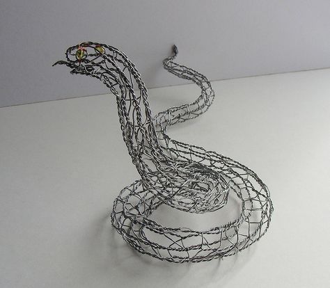 Snake Wire Sculpture - left | Flickr - Photo Sharing! Metal Snake Sculpture, Wire Frog Sculpture, Wire Snake, 3d Art Projects, Sci Fi Landscape, 3d Sculpture, Sculpture Projects, Wire Drawing, Symbiotic Relationships