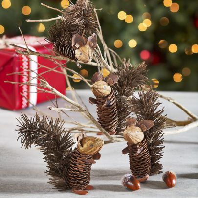 holiday homemade pinecone xmas ornaments 8 Pinecone Crafts Christmas, Christmas Pine Cones, Christmas Snowflakes Ornaments, Diy Pinecone, How To Make Christmas Tree, Pinecone Ornaments, Pine Cone Decorations, Cones Crafts, Pine Cone Crafts