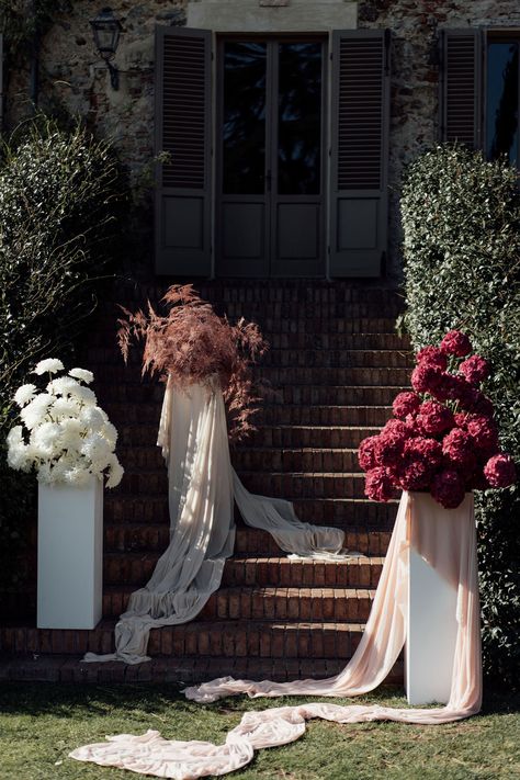 Wiskow & White styled an Italian wedding cermeony on the steps of La Pescaia. Florals bought to life by Giorgia Carolini. Italian Wedding Ceremony, Ceremony Design, Wedding Altars, Wedding Portfolio, Ceremony Inspiration, Theme Color, Ceremony Backdrop, Wedding Mood Board, Wedding Ceremony Decorations