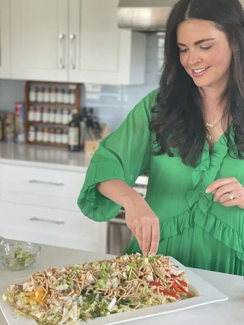 Crunchy Cabbage Salad with Chicken and Orange Ginger Dressing — Katie Lee Biegel Trough Salad Katie Lee, Katie Lee Biegel Recipes, Orange Ginger Dressing, Crunchy Cabbage Salad, Rv Meals, Picnic Salads, Crispy Chow Mein Noodles, Asian Salads, Katie Lee Biegel