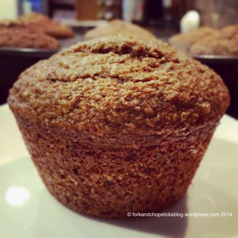 Raisin Bran Muffin Recipe, Power Muffins, Raisin Bran Muffins, Muffins Blueberry, Molasses Muffins, Raisin Muffins, Bran Muffin Recipes, Donut Muffins, Streusel Muffins