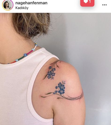 Circular Shoulder Tattoo, Circle Flower Tattoo, Small Daisy Tattoo, Feminine Shoulder Tattoos, Shoulder Cap Tattoo, Tattoos To Cover Scars, Circle Tattoo, Circle Tattoos, Flower Tattoo Shoulder