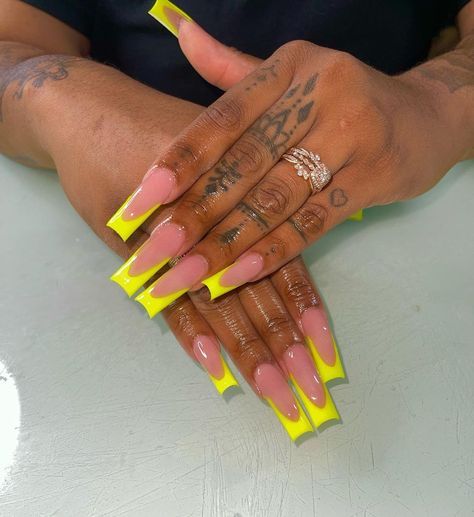 Long Neon Yellow Acrylic Nails, Yellow Nail French Tip, Yellow Nails On Black Women, Neon Color Acrylic Nails, Neon Yellow Tips Nails, Braiding Nails Set, Yellow Tip Nails Acrylic, Lime Yellow Nails, Neon Yellow Nails Short