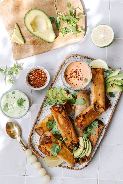 Jackfruit Taquitos, Mexican Taquitos, Jack Fruit, Taquitos Recipe, Crispy Tacos, Mexican Tacos, Healthy Mexican, Buffalo Sauce, Buffalo Wings