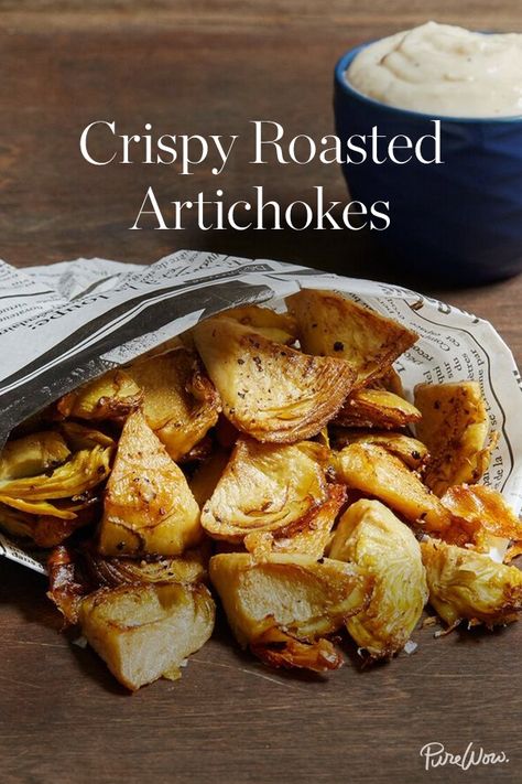 Crispy Roasted Artichokes via @PureWow. Served with plenty of garlic aioli for dipping. From dips to pasta dishes, there are plenty of ways to cook with artichokes. But in our humble opinion, the most delicious way to enjoy this springtime veggie is roasted in the oven until golden and crispy. Serve with an easy garlic aioli for dipping, and voilà. Zucchini Pommes, Roasted Artichokes, Seasoned Bread, Roasted Artichoke, Cheese Baked, Artichoke Recipes, Garlic Aioli, Bread Bowl, Bread Loaf