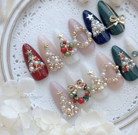 Nail Art Noel, Gucci Nails, Designs For Short Nails, 3d Nail Art Designs, Christmas Tree Nails, Festive Nail Art, Hippie Nails, Christmas Gel Nails, Gel Nails Diy