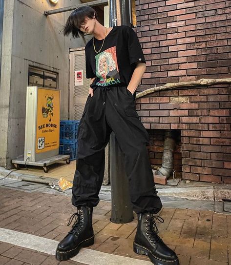 Alt Style Men, Edgy Outfits Men, Casual Outfits Mens, Casual Techwear, Outfit Ideas Casual, Techwear Outfits, Alt Outfits, Estilo Punk, Streetwear Men Outfits