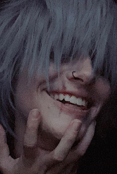 Shigaraki Cosplay, Wiccan Sabbats, Sally Man, The Cat Returns, Mha Cosplay, Snk Cosplay, Tomura Shigaraki, Anime Villians, Cool Makeup Looks