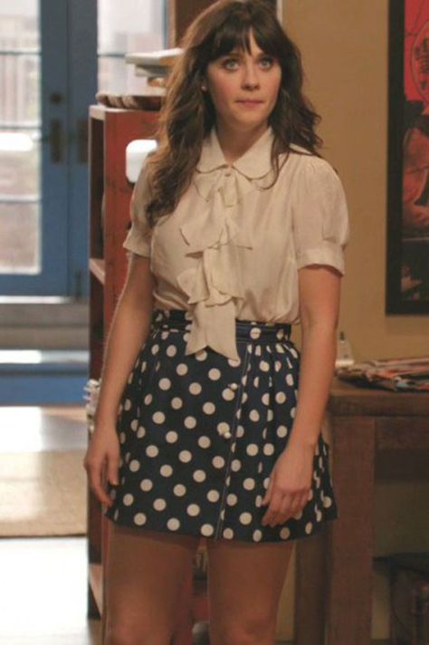 The 25 Best Jessica Day Outfits Jessica Day Outfits, Jess New Girl, Blue Polka Dot Skirt, Zooey Deschanel Style, New Girl Outfits, New Girl Style, Jessica Day, Moda Curvy, Eye Fashion