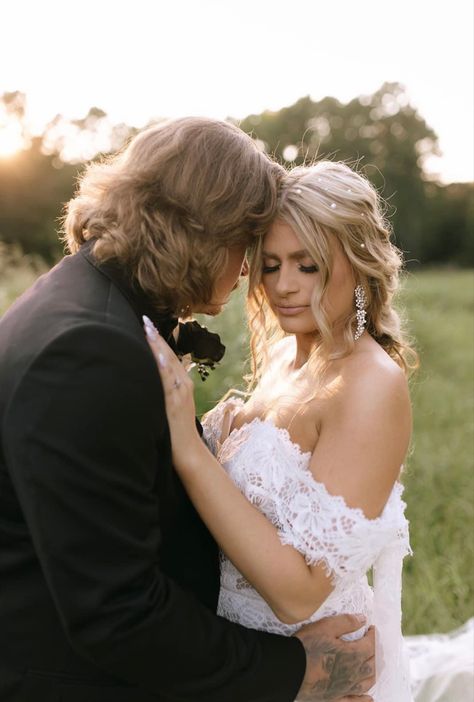 Bridal braid, wedding braid, wedding hair, bridal hair, elsa braid, braid with pearls, long hair, wedding, braids, wedding inspo Braid Wedding Hair, Elsa Braid, Bridal Braid, Braids Wedding, Wedding Braid, Braid Wedding, Wedding Hair Bridal, Long Hair Wedding, Bridal Braids