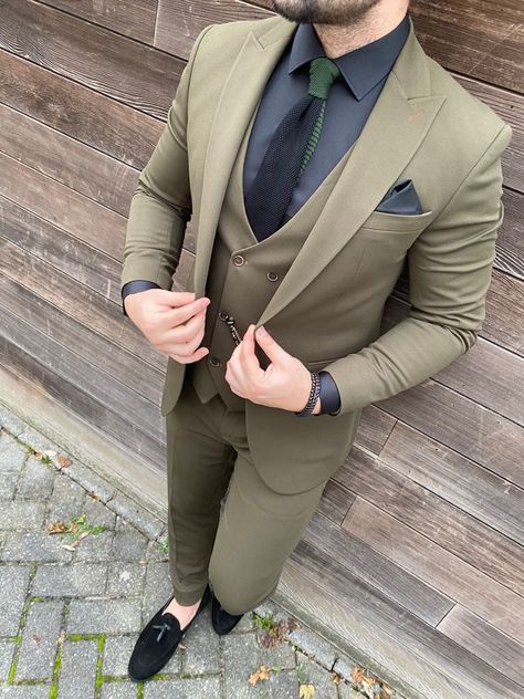 Olive Green Suits For Men, Olive Green Wedding Suit, Men Suits Prom, Olive Green Wedding, Green Suits, Green Suit Men, Olive Green Suit, Green Wedding Suit, Stylish Mens Suits