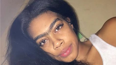 Unibrow Girl, Thick Eyebrows Natural, Conventionally Attractive, Acnh Villagers, Eyebrow Routine, Straight Brows, How To Grow Eyebrows, Thick Brows, Thick Eyebrows