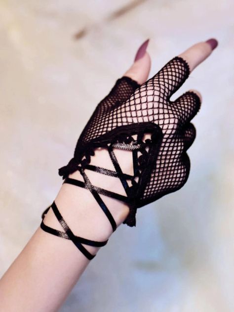 Party 1pair Women Solid Fishnet Fashion Fingerless Gloves Halloween WitchI discovered amazing products on SHEIN.com, come check them out! Gloves Aesthetic, Black Lace Gloves, Fishnet Gloves, Clothing Design Sketches, Gothic Accessories, Lace Gloves, Drawing Clothes, Gothic Outfits, Goth Outfits