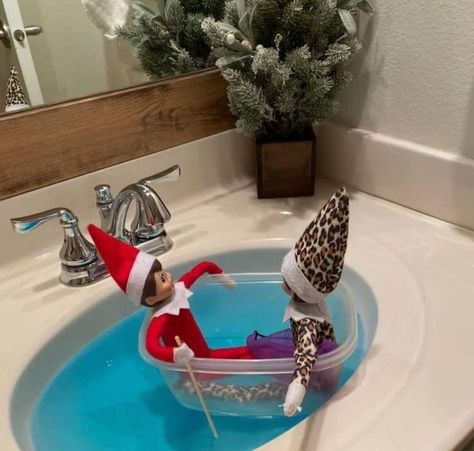 Elf Fun Hilarious, Elf Ideas Easy Funny, Elf On The Shelf Pet Ideas, Elf On Shelf Funny, Elf Ideas Easy, Cute Christmas Ideas, Elf Funny, Awesome Elf On The Shelf Ideas, Elf Activities