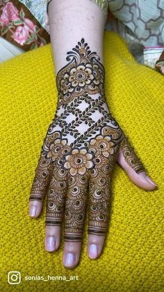 Solah Shringar, Mehandi Design For Hand, Party Henna, Simple Mehandi, Hand Mehendi, Tato Henna, Finger Henna Designs, Mehndi Designs 2018, Henna Tattoo Designs Hand