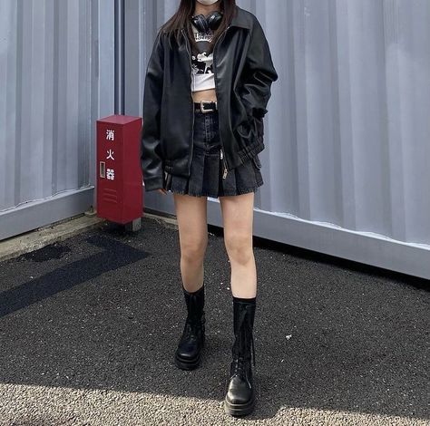 Garage Rock Outfit, Egirl Outfits Aesthetic, Y2k Acubi, Clothing Y2k, Slay Outfits, Rock Outfits, 가을 패션, Outfit Goals, Korean Outfits