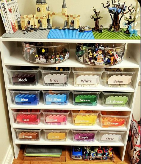 Diy Lego Storage, Lego Organizer, Lego Room Ideas, Lego Storage Organization, Lego Bedroom, Lego Organization, Diy Lego, Plastic Shoe Boxes, Lego Display