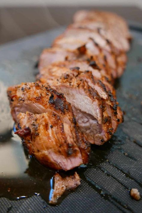 CookingChew reveals only the best ways to reheat pork tenderloin without drying it out - from a skillet to a slow cooker. Unlock four of them and the steps in this nifty guide! Reheating Pork Tenderloin, Reheat Pork Tenderloin, Leftover Pork Tenderloin, Tenderloin Roast, Leftover Pork, Stuffed Pork Tenderloin, Slow Cookers, Pork Loin, Pork Tenderloin