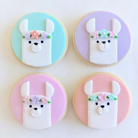 Llama Cookies, Fondant Cookies, Dog Cookies, Beautiful Cookies, Cute Cookies, Decorated Cookies, Royal Icing, Cookie Decorating, Sugar Cookies