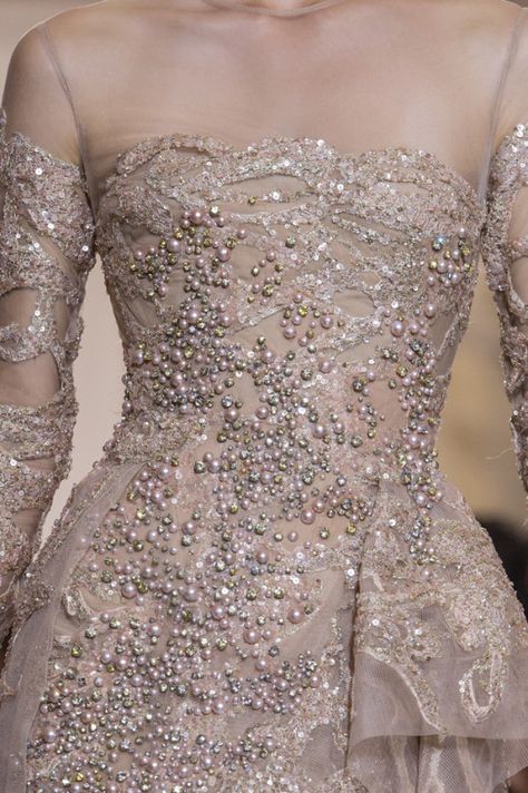 Elie Saab Elie Saab Embroidery, Elie Saab Designer, Haute Couture Details, Elie Saab Fall, Elie Saab Spring, Elie Saab Couture, High Fashion Dresses, Baby Couture, Couture Details