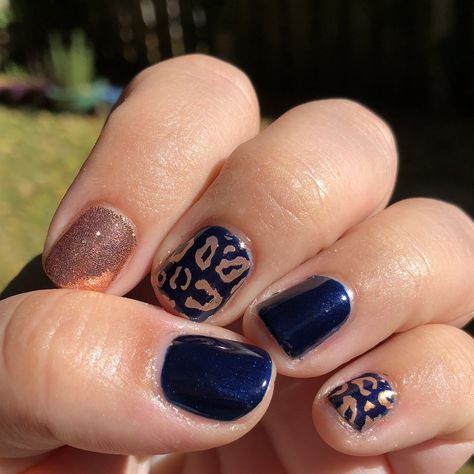 Navy Leopard Nails, Navy Blue And Rose Gold Nail Designs, Navy Leopard Print Nails, Navy And Tan Nails, Rose Gold And Blue Nails, Fall Navy Nails, Navy Blue And Rose Gold Nails, Blue And Rose Gold Nails, Navy And Rose Gold Nails