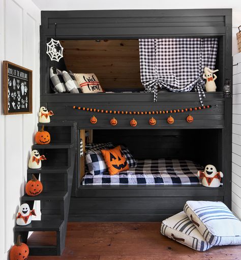 Vintage Halloween Decor Shines in This Georgia Farmhouse Halloween Bunk Bed Decor, Halloween Bed And Breakfast Decor, Painted Bunk Beds, Halloween Bedsheets, Cabin Bunk Beds, Halloween Pillow Shams, Pottery Barn Halloween Pillows, Creative Halloween Decorations, Halloween Bedroom