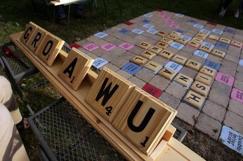 Yard Scrabble, Outdoor Scrabble, Diy Yard Games, Scrabble Game, Scrabble Board, Diy Entertainment, Fun Outdoor Games, Family Reunion Games, Wedding Crafts Diy