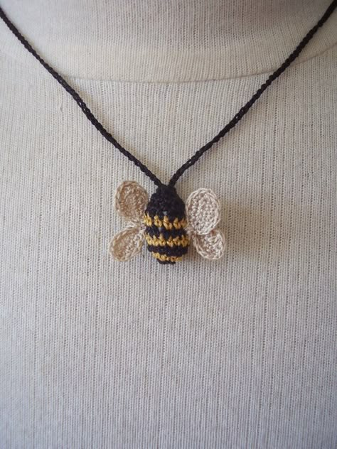 Crocheted Bee Necklace Crocheted Bee, Crochet Bee, Bee Necklace, Fun Crochet Projects, Diy Crochet Projects, Crochet Accessories, Crochet Gifts, Crochet Jewelry, Crochet Animals