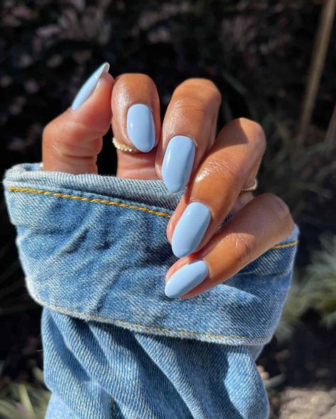 Looking for light blue nails or baby blue nails ideas to try? This list has it all! Light blue nails with design, acrylic, short, almond, coffin, square, and round. And, there’s baby blue nails with glitter for summer, with snowflakes for winter, and with rhinestones for any season, as well as light blue French tip nails you’ll love. Periwinkle Nails, Pastel Blue Nails, Stiletto Nails Short, Light Blue Nails, Baby Blue Nails, Blue Acrylic Nails, Blue Nail Polish, Blue Nail Designs, Bleu Pastel