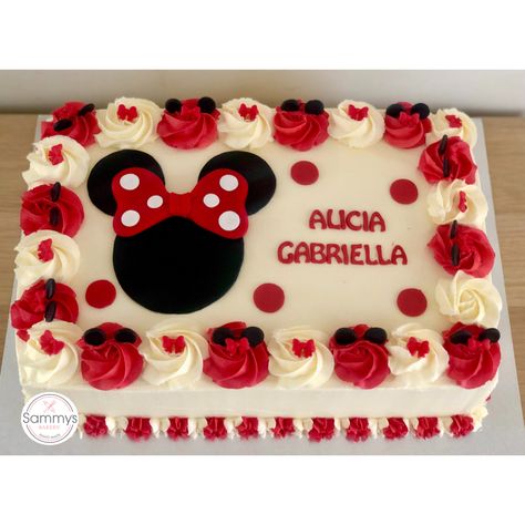 Red Minnie Mouse Cake, Minnie Mouse Sheet Cake, Tarta Minnie Mouse, Square Birthday Cake, Mouse Birthday Cake, Mickey Mouse Birthday Cake, Minnie Mouse Birthday Party Decorations, Minnie Mouse Birthday Cakes, Rectangle Cake