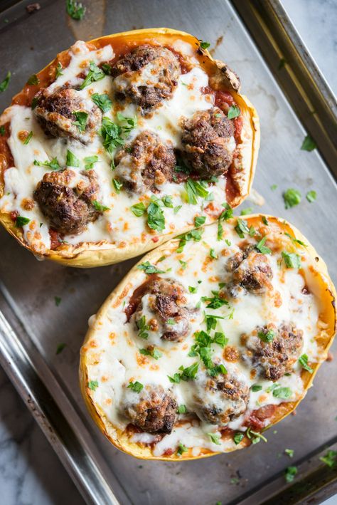 Spaghetti Squash Meatball Boats Fed and Fit-2 Meatball Boats, Marinara Spaghetti, Taco Al Pastor, Spaghetti Squash And Meatballs, Cheesy Spaghetti Squash, Spaghetti Squash Boat, Pasta Marinara, Easy Marinara Sauce, Clean Dinners