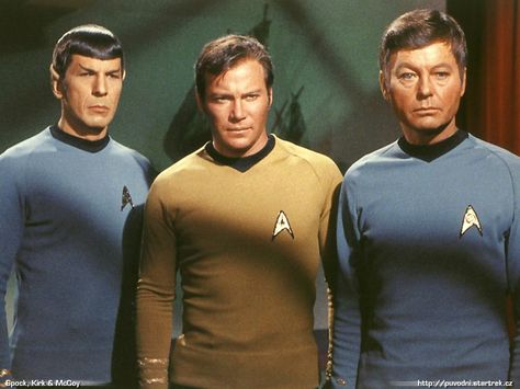 Original Star Trek Spock, Kirk, and McCoy. Star Trek Humor, Star Trek Uniforms, Spock And Kirk, Star Trek Funny, Star Trek Tv, Star Trek Original Series, Demotivational Posters, Star Trek Original, Leonard Nimoy