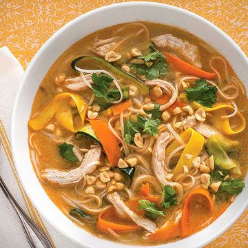 Best Sick Food, Morning Sickness Food, Upset Stomach Food, Paleo Soup Recipe, Sick Food, Curry Noodle Soup, Italian Soup Recipes, Curry Noodles, Like Chicken