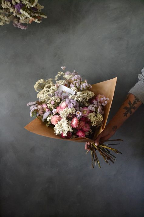 What a pretty combo of dried pink paper daisies with lilac statice and rice flower. All naturally dried flowers. Statice Flower Bouquet, Dried Statice, Australian Bush, Paper Daisy, Dry Pastel, Pastel Flowers, Dried Flower Bouquet, Pink Paper, Flower Accessories