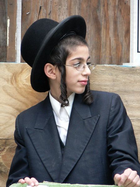 Jewish Boy, Jewish Symbols, Albrecht Durer, Jewish Art, Human Figure, Google Search, Human, Art