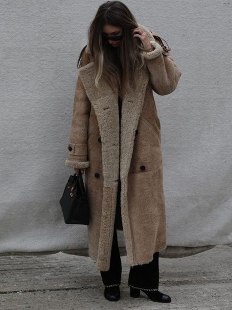 Shearling Coat, A A, Fur Coat, Trench Coat, Fashion Inspo, Normcore, Instagram