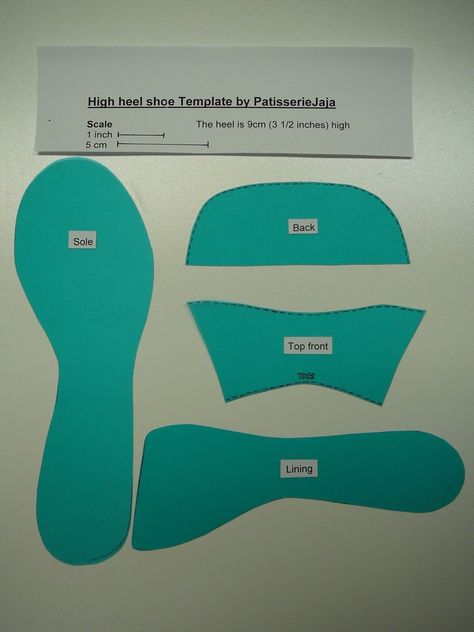 High Heel Shoe Template Here is the template I used to make my Chanel shoe and almost all the high heel I have done. You will have to re-... Fondant Shoe Tutorial, Gum Paste Shoe, Kue Fondant, High Heel Cakes, 3d Dort, Baby Shoes Tutorial, Trendy Baby Shoes, Shoe Cakes, Shoe Template