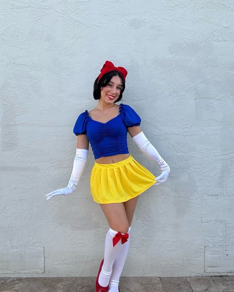 the fairest of them all 🍎✨ Happy Halloween!! Costume #2 is Snow White and I’m obsessed with how it turned out ! #disney #disneyvibes #snowwhite #snowwhiteoutfit #disneybound #disneyprincess #disneystyle #disneyinfluencer Snow White Outfits, The Fairest Of Them All, Snow White Costume, White Costume, White Costumes, Fairest Of Them All, Disney Style, Halloween Costume, Happy Halloween