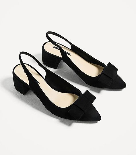 Audrey Hepburn Would've Loved These 17 Zara Buys | Who What Wear Kasut Pengantin, Backless Shoes, Hak Tinggi, Fab Shoes, Womens Wedges, Pretty Shoes, Dream Shoes, Stylish Shoes, Fesyen Wanita