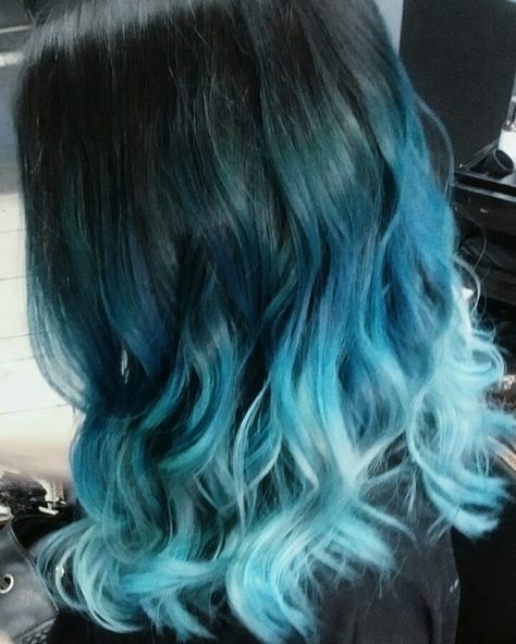 Blue aqua balayage ombre Blue Balayage, Colour Hair, Hair Color Crazy, Balayage Ombre, Colorful Hair, Ombre Balayage, Crazy Hair, Hair Ideas, Balayage