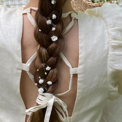 Francesca Bridgerton, Meg March, Bridgerton Aesthetic, Gold Tie, Julia Quinn, Women's Spurs, The Infernal Devices, Fancy Hairstyles, Hair Collection