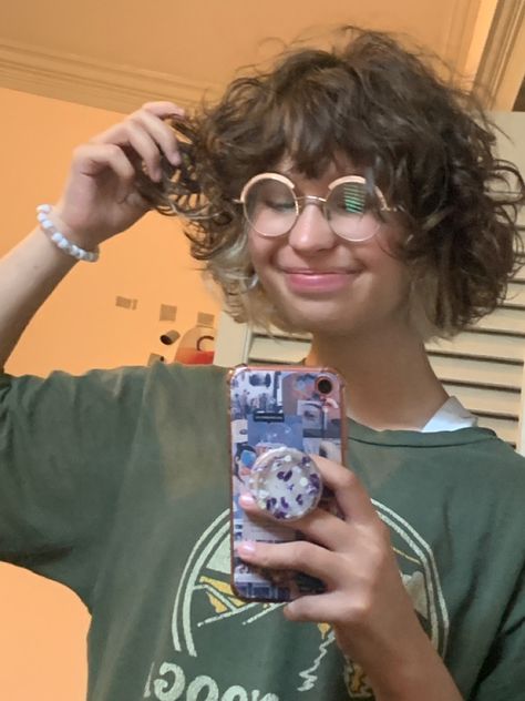 Scruffy Hairstyles Women, Gender Fluid Curly Hair, Shortish Curly Hair, Short Curly Butterfly Haircut, Short Curly Jellyfish Haircut, Trans Masc Haircut Long, Tomboyish Side Tails Curly, Enby Haircuts Curly, Short Poofy Hair