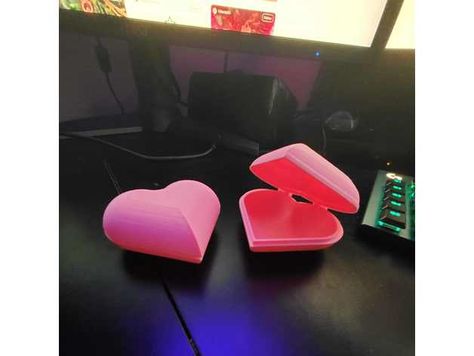 Balloon Decorations Diy Tutorials, 3d Print Shop, Ljubljana Slovenia, 3d Printing Diy, 3d Printer Projects, Diy Balloon Decorations, Heart Shape Box, Blender 3d, Diy Prints