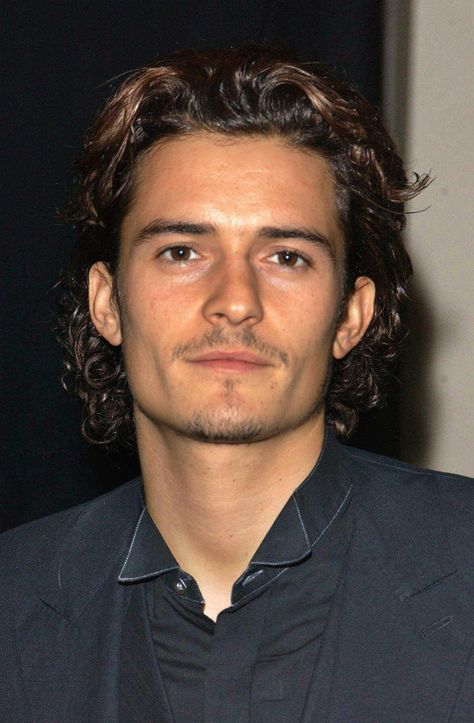 Gorgeous. | 25 Little Reminders Of How Gorgeous '00s Orlando Bloom Was Daily Yum, Man Faces, 90s Actors, Hottest Male Celebrities, Actors Male, Hayden Christensen, Seventeen Magazine, Male Celebrities, Actrices Hollywood