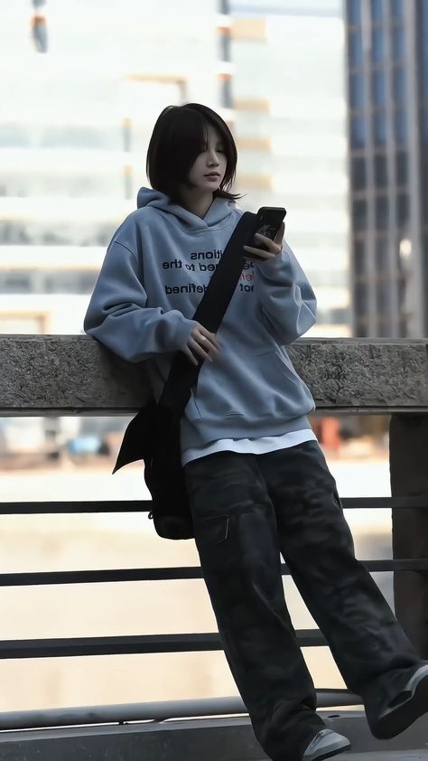 Fashion Tomboy Style, Edgy Tomboy Fashion, Cute Tomboy Style, Korean Tomboy Outfits, Tomboy Chic Style, Casual Tomboy Outfits, Asian Tomboy, Outfit Core, Tomboy Outfit Ideas