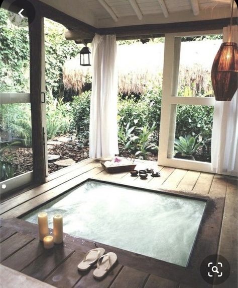 Jacuzzi Room, Sunken Hot Tub, Veranda Design, Indoor Jacuzzi, Indoor Hot Tub, Hot Tub Room, Hot Tub Designs, Hot Tub Patio, Tub Enclosures